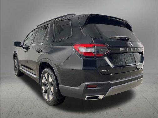 Black 2026 Honda Pilot Touring 8-Passenger