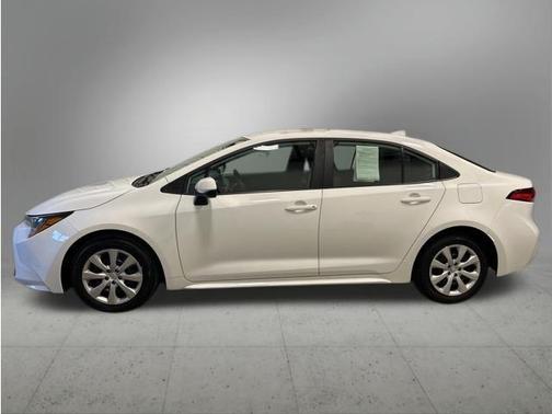 Ice Cap 2024 Toyota Corolla LE