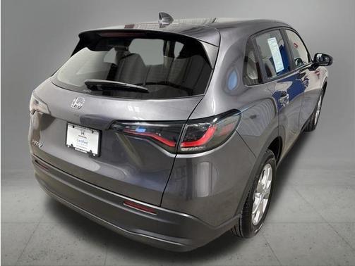 Modern Steel Metallic 2024 Honda HR-V LX