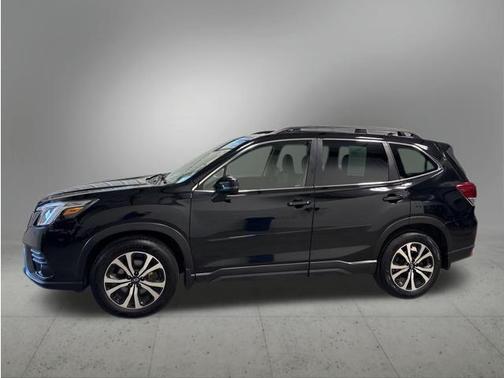 Crystal Black Silica 2023 Subaru Forester Limited