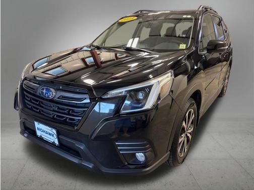 Crystal Black Silica 2023 Subaru Forester Limited