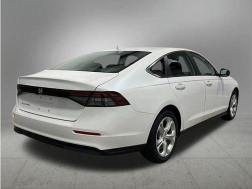 2025 Honda Accord LX 1.5T