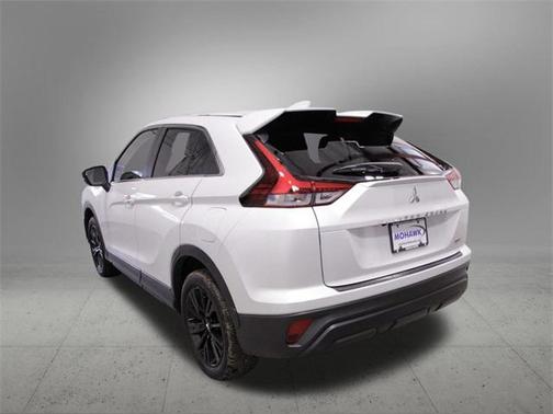 2024 Mitsubishi Eclipse Cross LE
