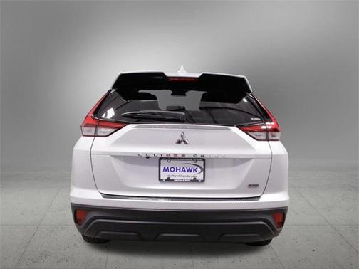 2024 Mitsubishi Eclipse Cross LE