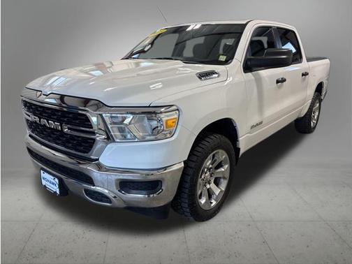 Bright White Clearcoat 2023 RAM 1500 Big Horn/Lone Star
