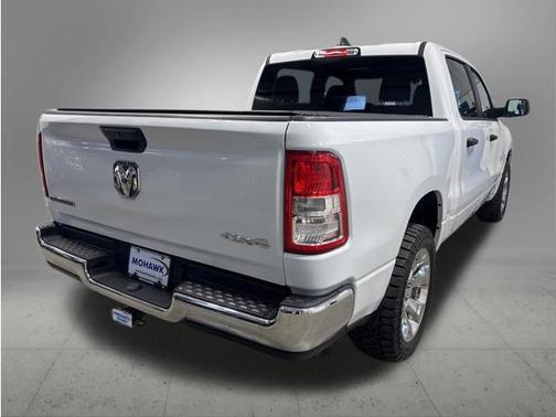 Bright White Clearcoat 2023 RAM 1500 Big Horn/Lone Star
