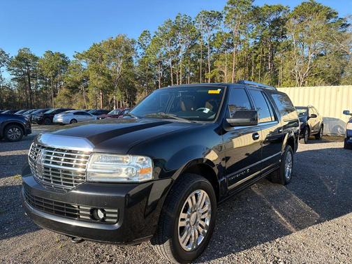 2013 Lincoln Navigator L