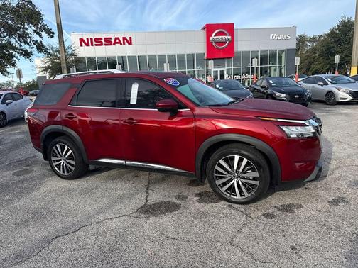 2022 Nissan Pathfinder Platinum