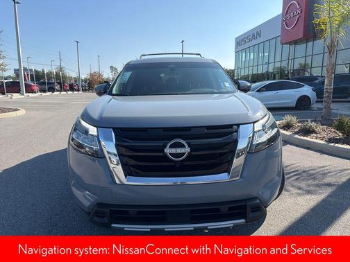 2024 Nissan Pathfinder Platinum