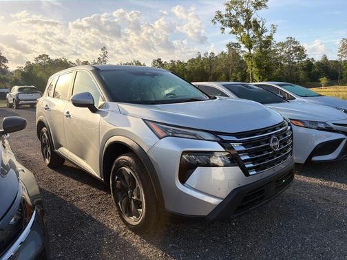 Brilliant Silver Metallic 2024 Nissan Rogue SV