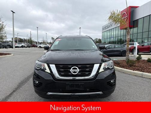2020 Nissan Pathfinder SL