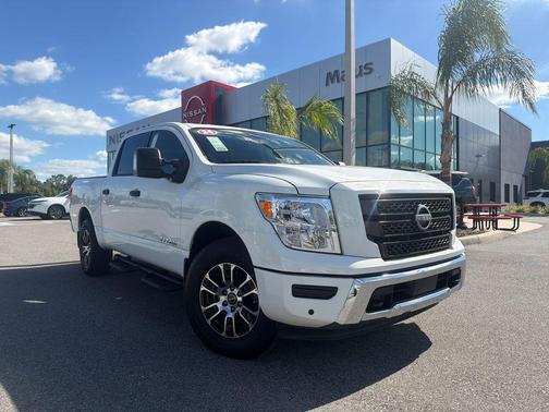 2024 Nissan Titan SV