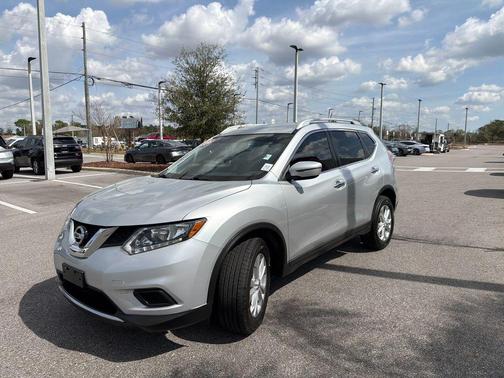 2016 Nissan Rogue SV