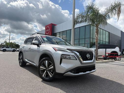 Brilliant Silver Metallic 2021 Nissan Rogue Platinum