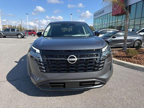 2026 Nissan Pathfinder S