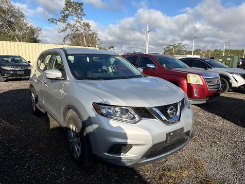 2015 Nissan Rogue S