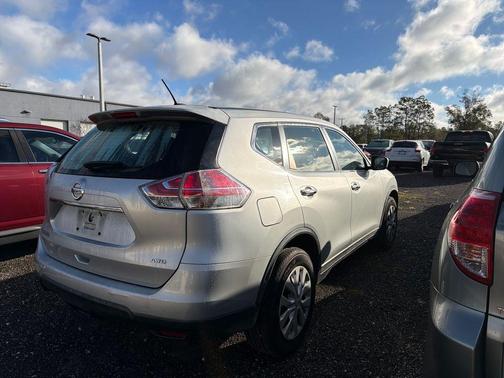 2015 Nissan Rogue S