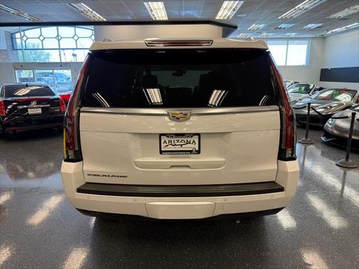 2019 Cadillac Escalade Luxury