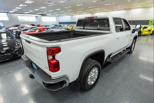 Summit White 2024 Chevrolet Silverado 3500 LT