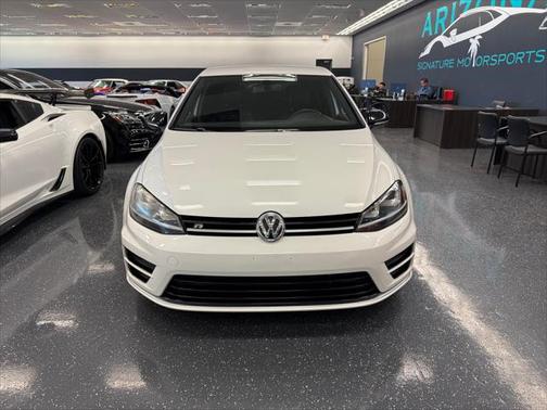 2016 Volkswagen Golf R 2.0T DSG