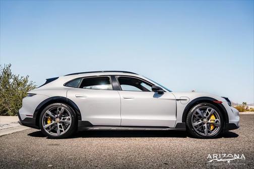 2024 Porsche Taycan Cross Turismo Turbo S