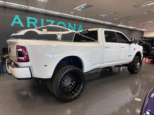 2021 RAM 3500 Laramie Crew Cab 4x4 8' Box