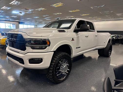 2021 RAM 3500 Laramie Crew Cab 4x4 8' Box