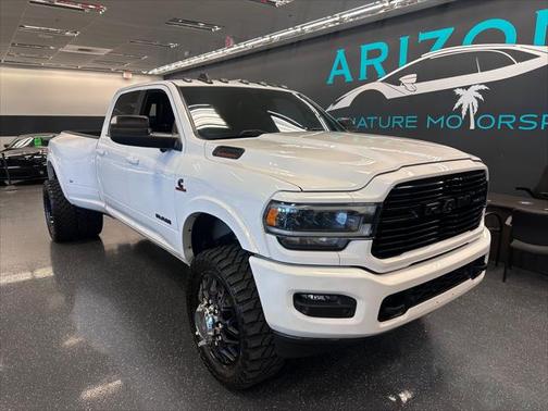 2021 RAM 3500 Laramie Crew Cab 4x4 8' Box