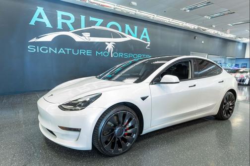 Pearl White Multi-Coat 2022 Tesla Model 3 Performance