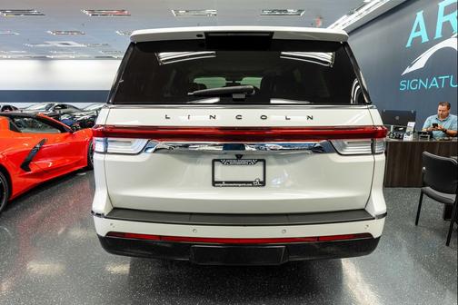 2022 Lincoln Navigator Black Label