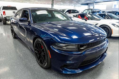 Jazz Blue Pearlcoat 2016 Dodge Charger R/T Scat Pack