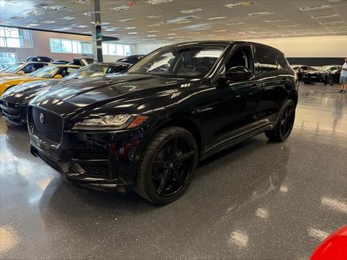 2017 Jaguar F-PACE 35t R-Sport