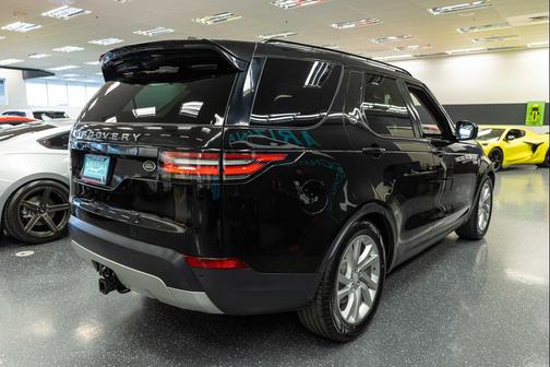Black 2017 Land Rover Discovery HSE