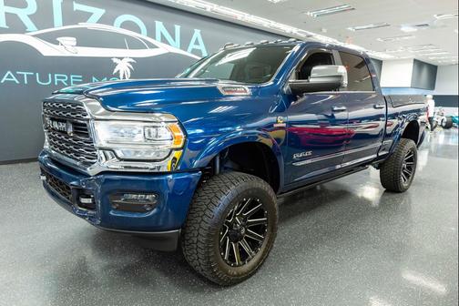 2019 RAM 2500 Limited Crew Cab 4x4 6'4' Box