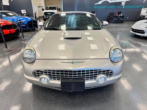 2004 Ford Thunderbird Deluxe