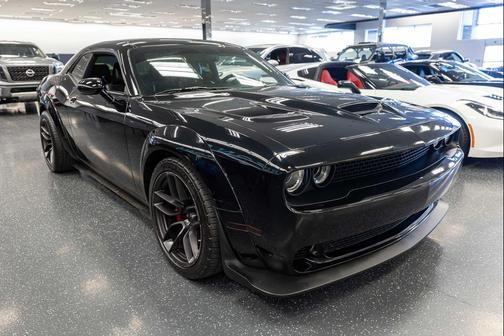Pitch Black Clearcoat 2019 Dodge Challenger R/T Scat Pack Widebody