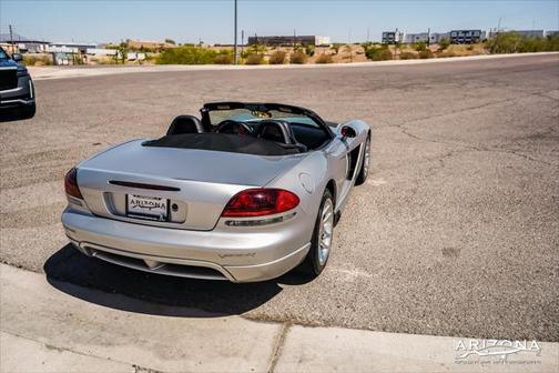 2005 Dodge Viper SRT10