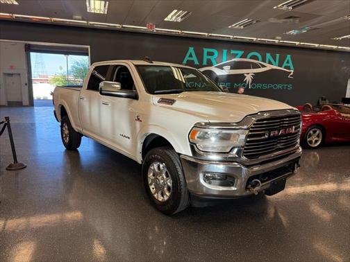 2020 RAM 2500 Laramie Crew Cab 4X4 6'4' Box