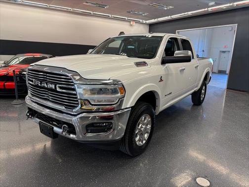 2020 RAM 2500 Laramie Crew Cab 4X4 6'4' Box
