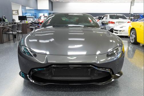 2020 Aston Martin Vantage Base