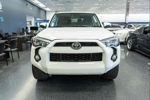 Super White 2018 Toyota 4Runner SR5 Premium
