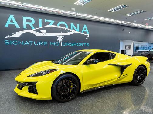 Accelerate Yellow Metallic 2023 Chevrolet Corvette Z06
