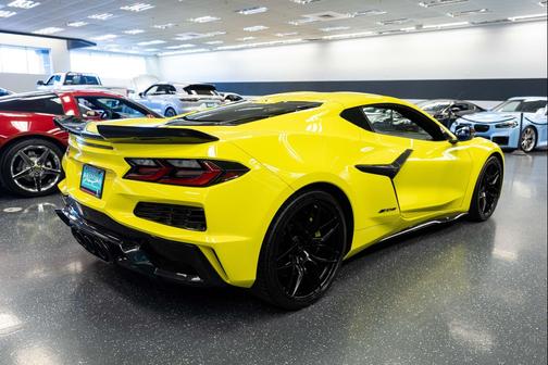 Accelerate Yellow Metallic 2023 Chevrolet Corvette Z06