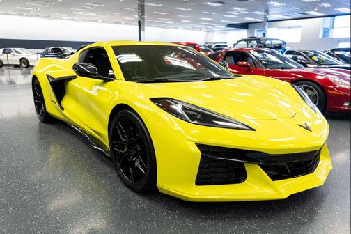 Accelerate Yellow Metallic 2023 Chevrolet Corvette Z06