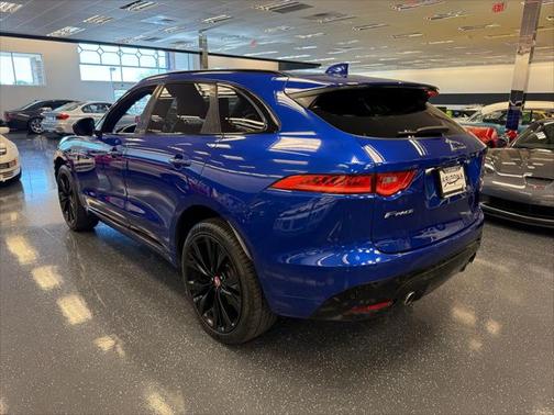 2019 Jaguar F-PACE S