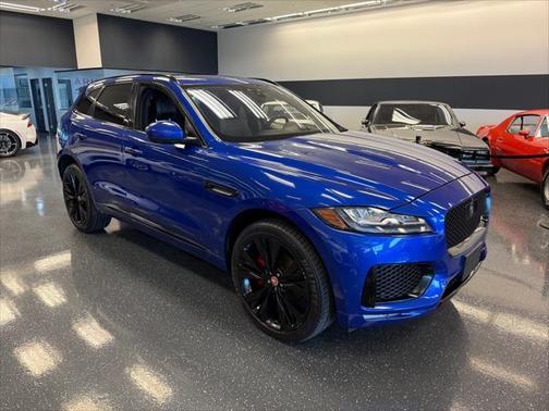 2019 Jaguar F-PACE S