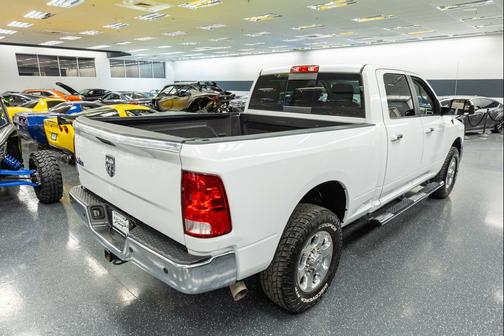 2017 RAM 2500 Big Horn Crew Cab 4x2 6'4' Box