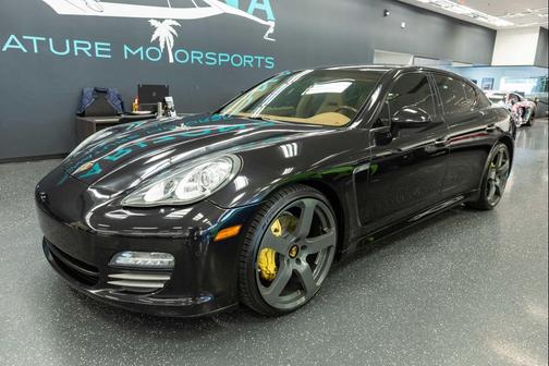 2010 Porsche Panamera 4S