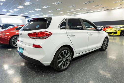 Ceramic White 2018 Hyundai Elantra GT Base