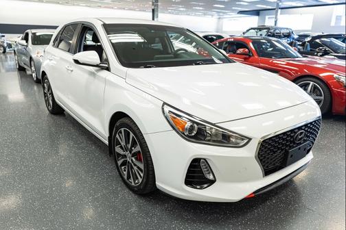 Ceramic White 2018 Hyundai Elantra GT Base